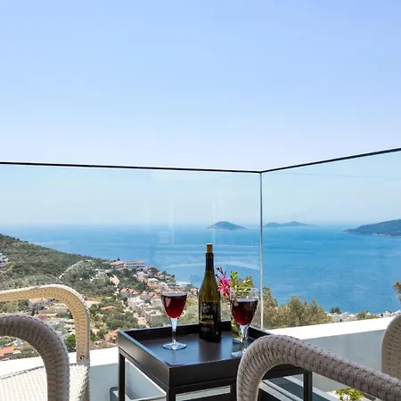 Luxury 5 Bedroom 1948 קלקן