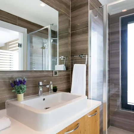 Luxury 5 Bedroom 1948 וילה קלקן