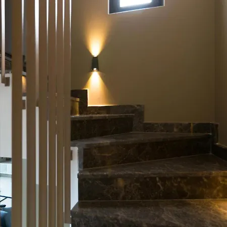 Luxury 5 Bedroom 1948 וילה